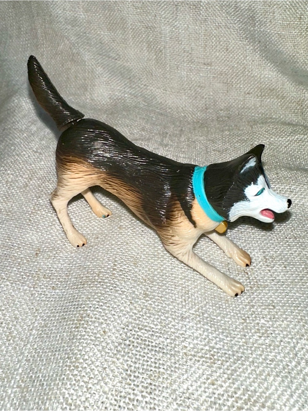 Vintage 90s Empire Show Champions Magic Motion Moving Husky Dog Figurine
